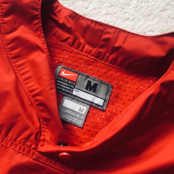 Nike - Picture 2 of 2